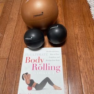 Yamunna Body Rolling set with book.